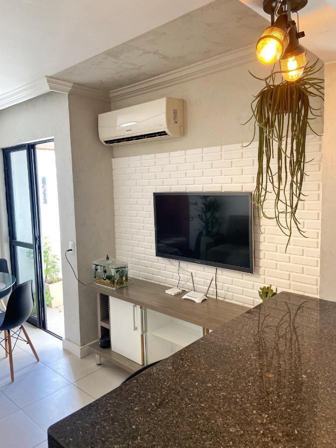 O Melhor Do Centro! Apto 01 Dormitorio Com Garagem E Ar Condicionado Balneário Camboriú Екстериор снимка